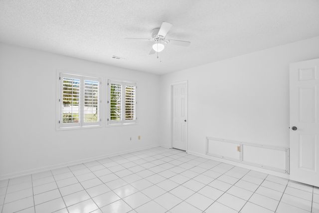 922 Perrin Dr., North Myrtle Beach, SC 29582