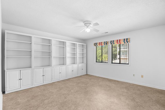 922 Perrin Dr., North Myrtle Beach, SC 29582
