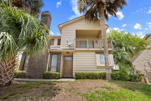 922 Perrin Dr., North Myrtle Beach, SC 29582