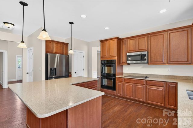 1008 Spring Rose Lane, Matthews, NC 28104