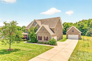 1008 Spring Rose Lane, Matthews, NC 28104