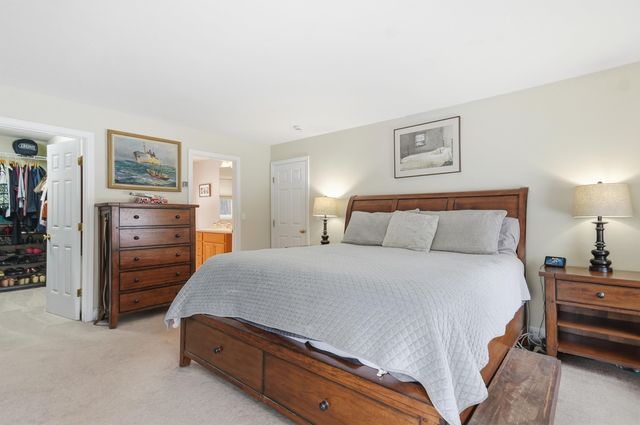 10 Ball Road, Kingston, NH 03848