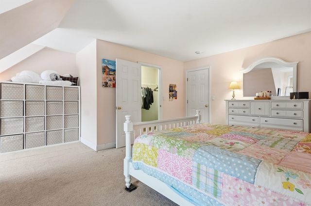 10 Ball Road, Kingston, NH 03848