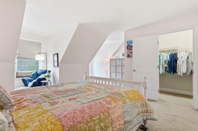 10 Ball Road, Kingston, NH 03848