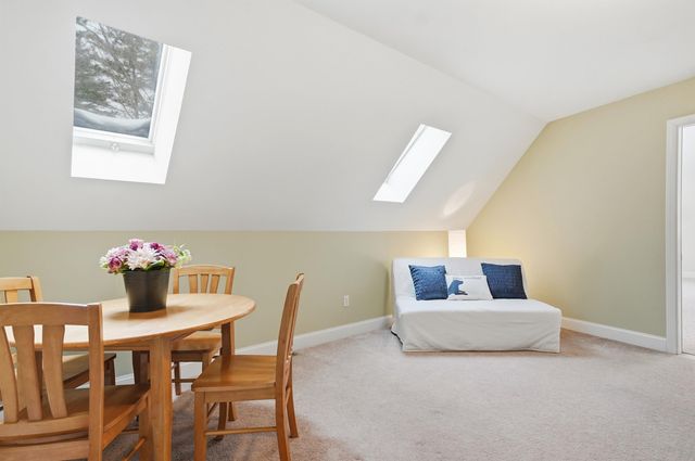 10 Ball Road, Kingston, NH 03848