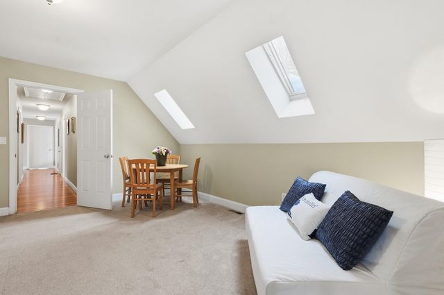 10 Ball Road, Kingston, NH 03848