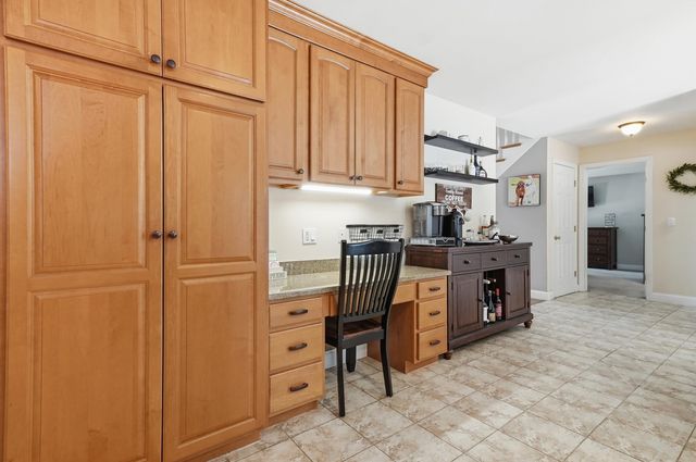 10 Ball Road, Kingston, NH 03848