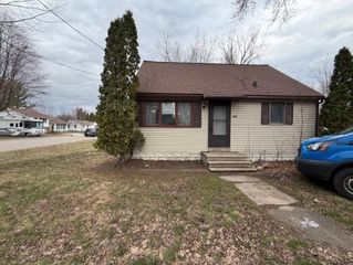 1740 RUSSELL STREET, Wisconsin Rapids, WI 54495