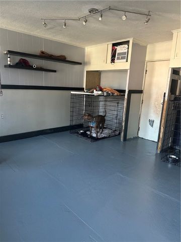 99 S 10th St, South Side, PA 15203