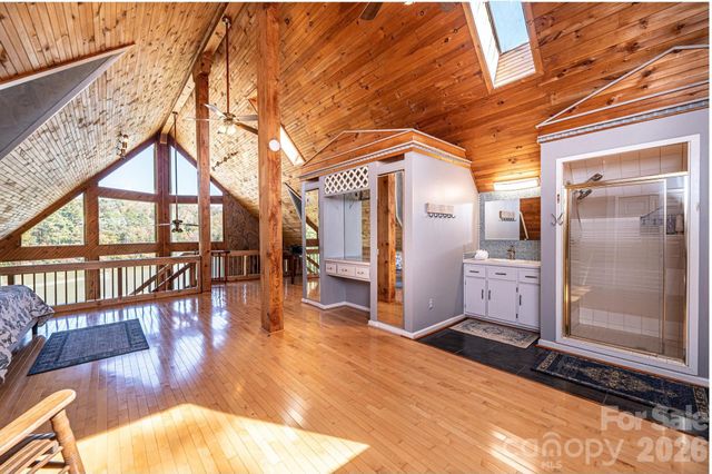 1925 Lake Acres Drive, Hickory, NC 28601