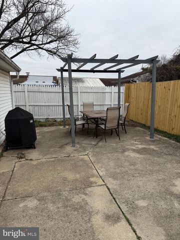 2407 SARATOGA, Baltimore, MD 21227