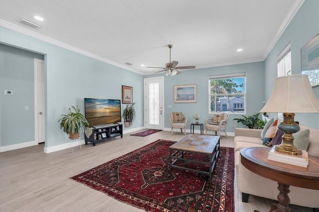 3069 19TH AVENUE S, St Petersburg, FL 33712