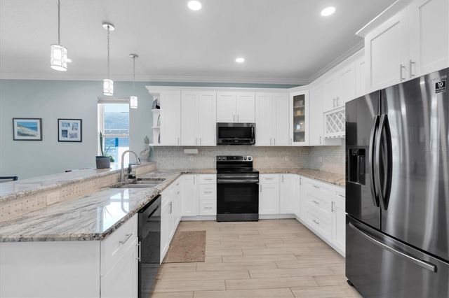 3069 19TH AVENUE S, St Petersburg, FL 33712