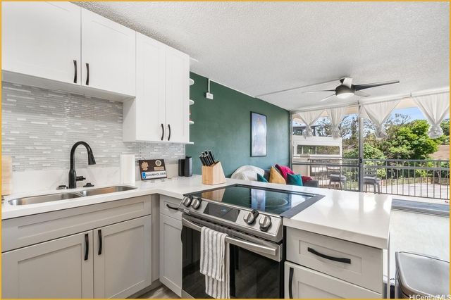 98-450 Koauka Loop 401, Aiea, HI 96701