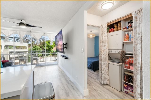 98-450 Koauka Loop 401, Aiea, HI 96701