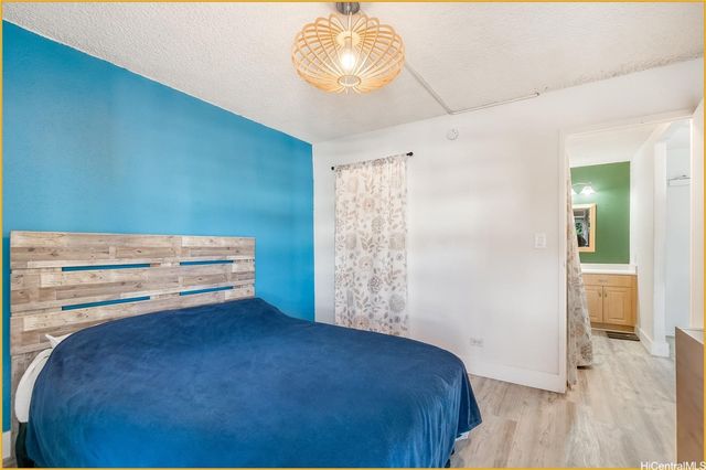 98-450 Koauka Loop 401, Aiea, HI 96701