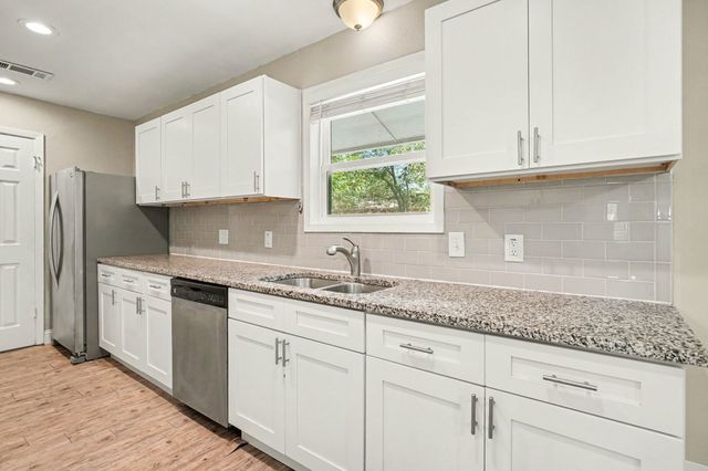 6705 Yosemite Drive, Fort Worth, TX 76112