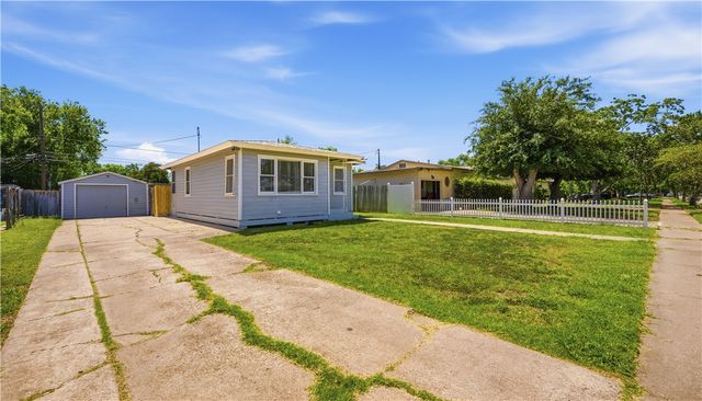 4930 Merrimac St, Corpus Christi, TX 78415