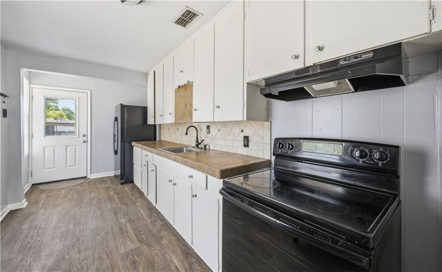 4930 Merrimac St, Corpus Christi, TX 78415