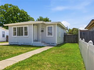 4930 Merrimac St, Corpus Christi, TX 78415