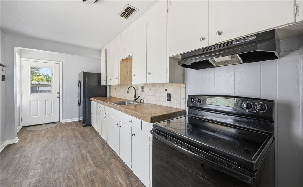4930 Merrimac St, Corpus Christi, TX 78415 — photo 5