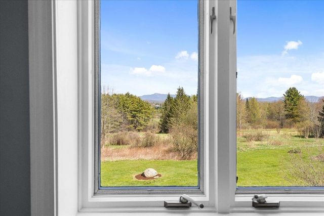 73 Brigham Hill Road, Essex, VT 05452