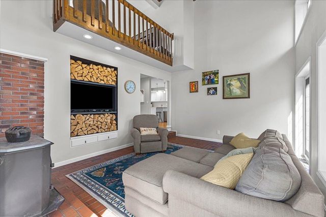 73 Brigham Hill Road, Essex, VT 05452