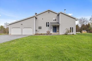 73 Brigham Hill Road, Essex, VT 05452