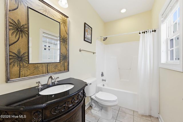 215 Summer Winds Place, Surf City, NC 28445