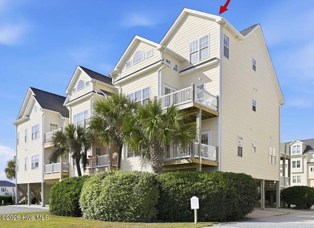 215 Summer Winds Place, Surf City, NC 28445