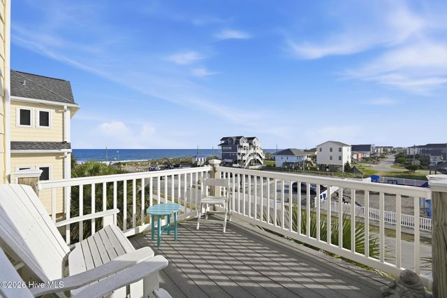 215 Summer Winds Place, Surf City, NC 28445