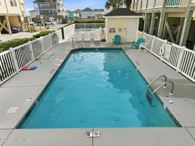215 Summer Winds Place, Surf City, NC 28445