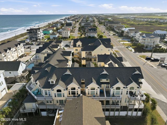 215 Summer Winds Place, Surf City, NC 28445