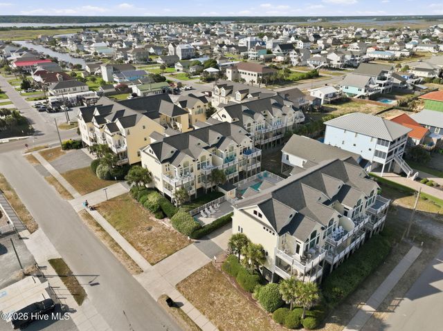 215 Summer Winds Place, Surf City, NC 28445