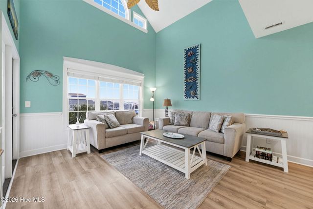 215 Summer Winds Place, Surf City, NC 28445