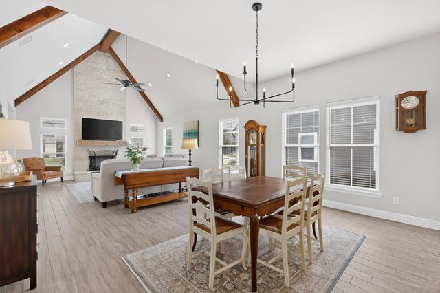 1573 Saylee Lane, Burleson, TX 76028