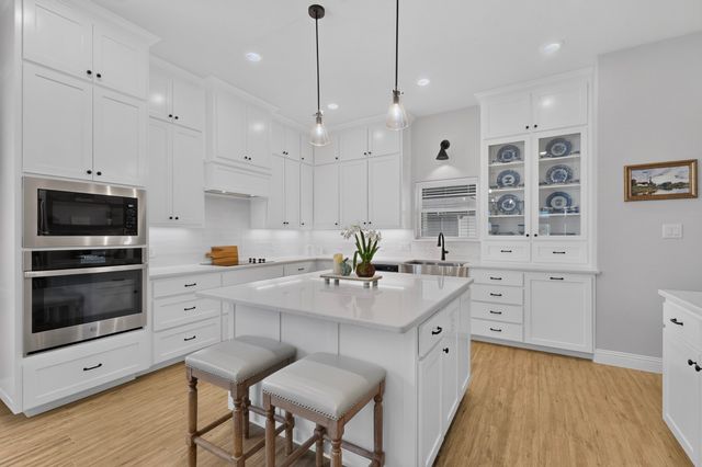 1573 Saylee Lane, Burleson, TX 76028