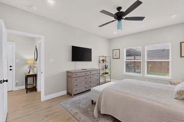 1573 Saylee Lane, Burleson, TX 76028