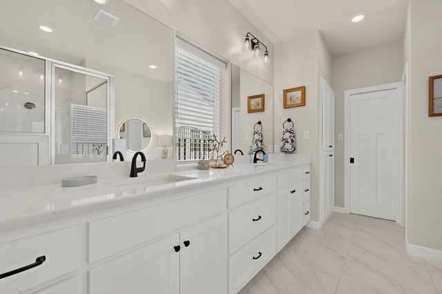 1573 Saylee Lane, Burleson, TX 76028