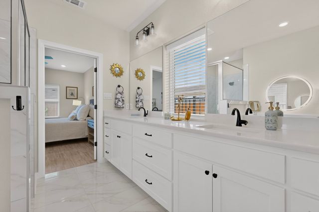 1573 Saylee Lane, Burleson, TX 76028