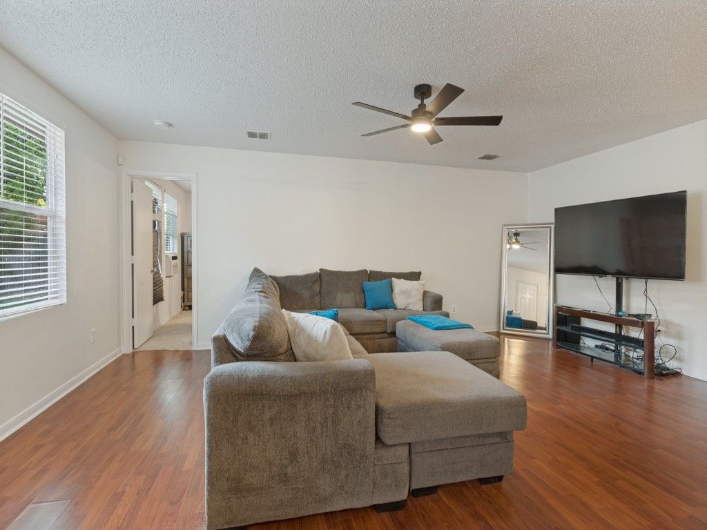 2043 Cap Rock Lane, Grand Prairie, TX 75052 — photo 4