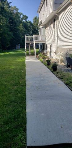 27 Tayla Drive 1, Weymouth, MA 02188