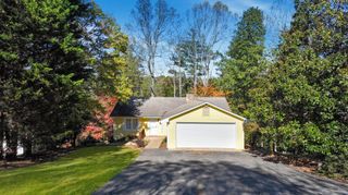1225 Pats DR, Moneta, VA 24121