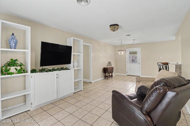 897 Auburn Drive, Biloxi, MS 39532
