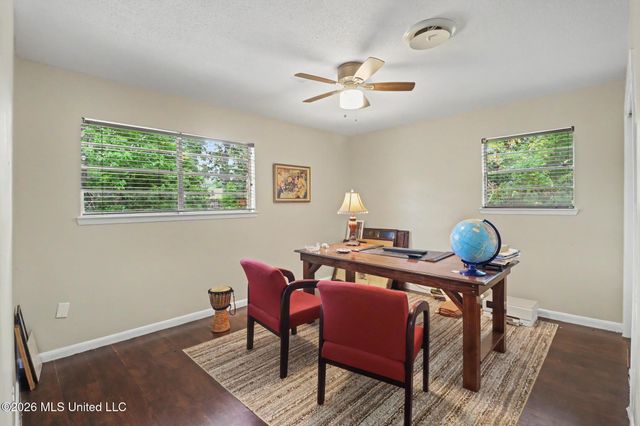 897 Auburn Drive, Biloxi, MS 39532