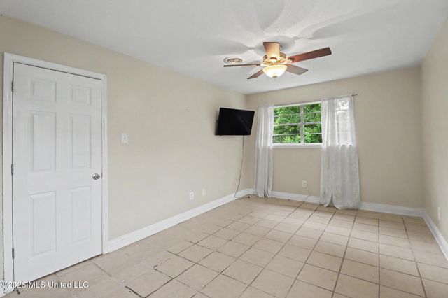 897 Auburn Drive, Biloxi, MS 39532