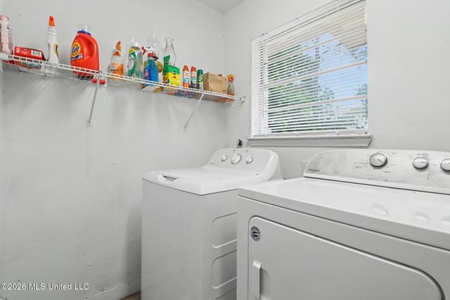 897 Auburn Drive, Biloxi, MS 39532