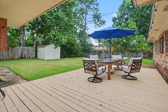 897 Auburn Drive, Biloxi, MS 39532