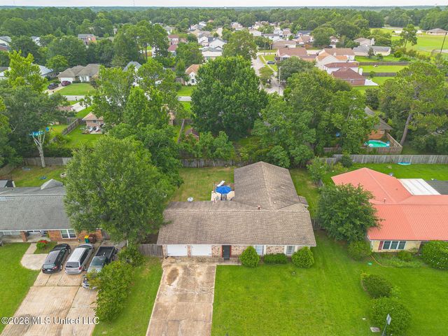 897 Auburn Drive, Biloxi, MS 39532