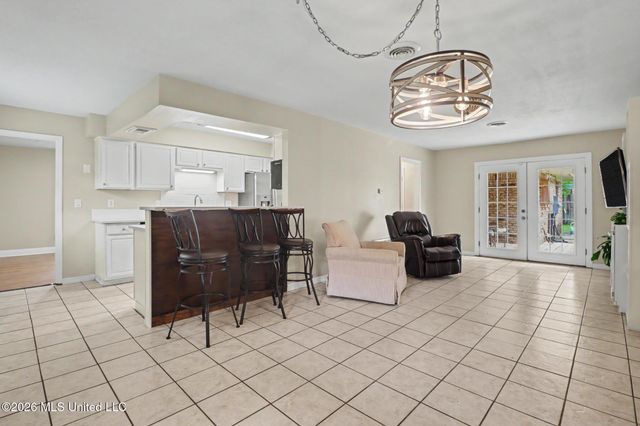 897 Auburn Drive, Biloxi, MS 39532